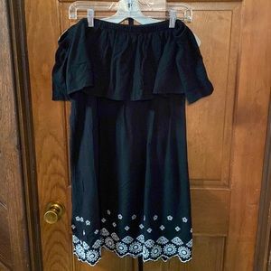 Black strapless dress